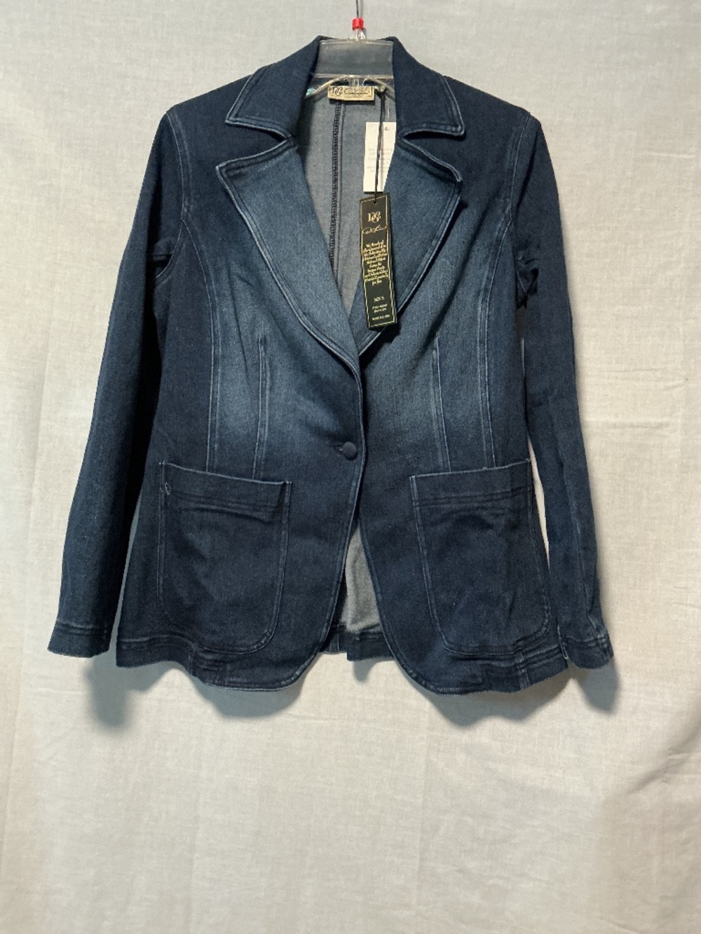 DG2 Diane Gilman Stretch Denim Blazer Ladies Size Small NWT